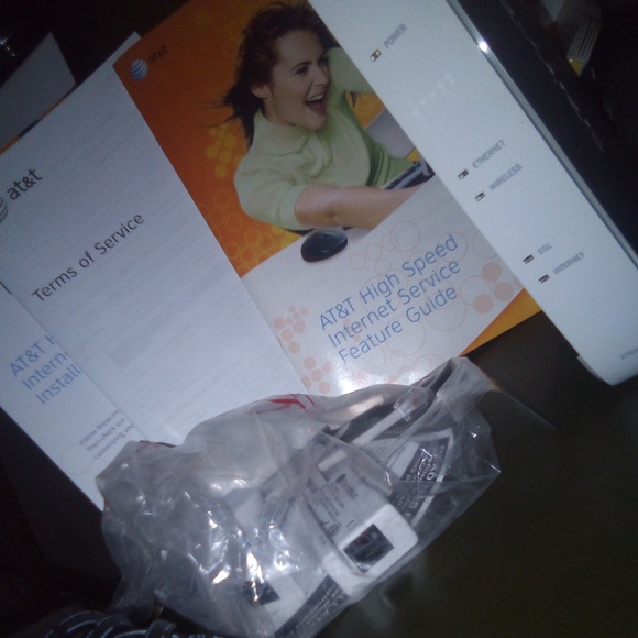 ATT 2WIRE Gateway DSL Modem with all connections - Picture 1 of 4